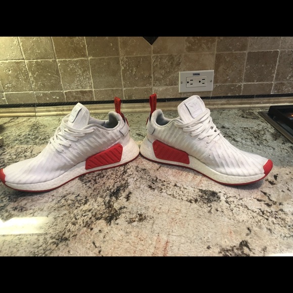 White and bright red Men’s Adidas NMD size 9.5 - Picture 4 of 7